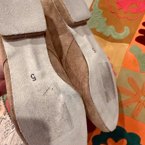 Two Stepper Beige Suede Lace