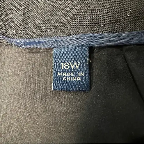 Women’s Navy Blue Dress Pants Size 18 *No brand tag* Used