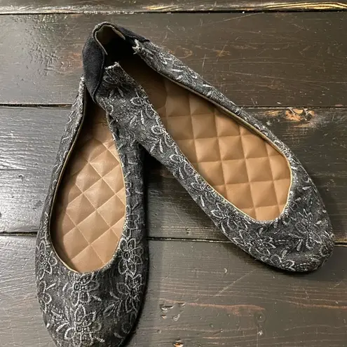 Jellypop Gray with White Lace Overlay Ballet Flats