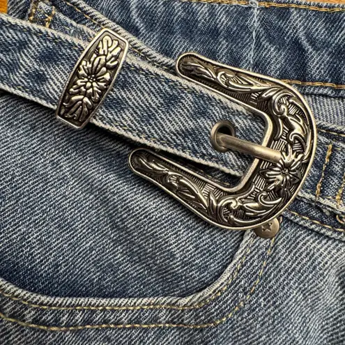 Austin Landing Womens Denim Shorts Mid Rise Belted western cowgirl size 9 Blue