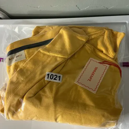 Yellow Cropped Polo Sweatshirt with Long Sleeves Size 2X