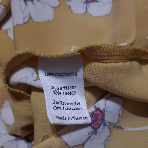 Mine Yellow Floral Blouse Size Small