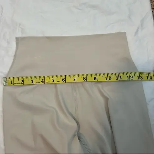 Aritzia Aritiza Golden LIFE New Cheeky Hi-Rise 7" Short