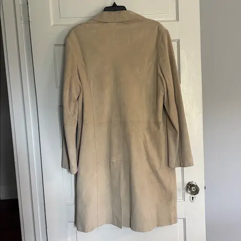 Newport Harbor Tan Leather Button