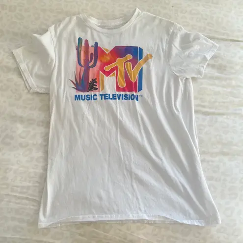 MTV Brand MTV Logo Retro T-Shirt Music Television