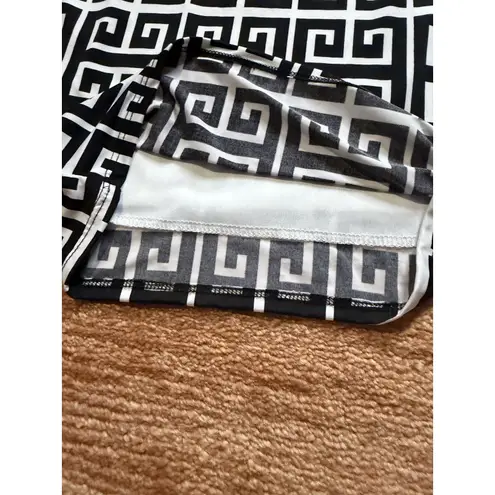 Touch Me  Women’s Black White Geometric Bodycon Dress Size M Stretch - Image 3