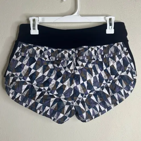 Lululemon  Hot Cheeks Short II Stained Glass Love Neutral Blush Black size 6