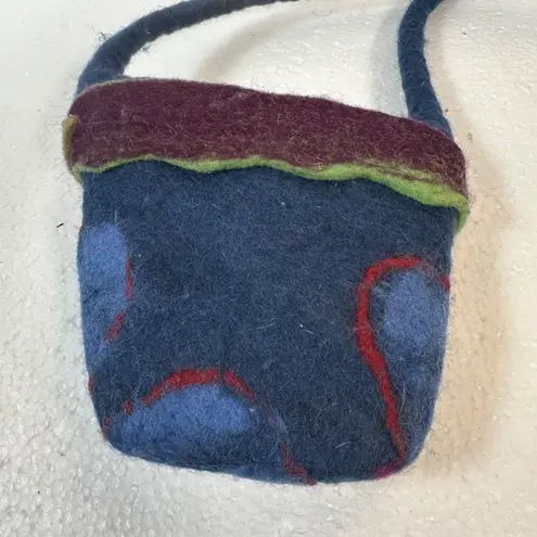 HandMade Wool Coin Purse Handbag Made in Nepal Small Zip Top Blue Purple Flower