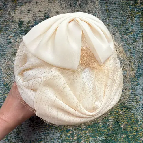 Vintage NOS cream bridal bow netted headpiece hat White