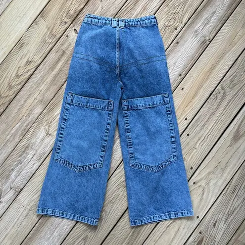 BDG  High-Waisted Wide Leg Gaucho Jeans Size 25 Waist