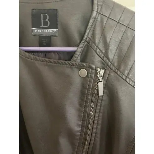 Bernardo Women's Gray Faux Leather Moto Jacket Zipper Pockets Size 1X Fits XL 14