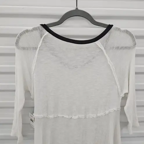 Free People  Intimately Layering Top Womens Size S Lightweight Knit White * FLAW