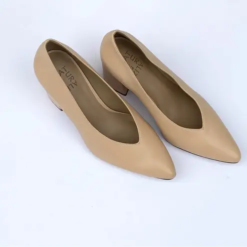 Naturalizer 7.5 Heels Wide Pumps 7.5W Nude Classic Leather Neutral Minimalist