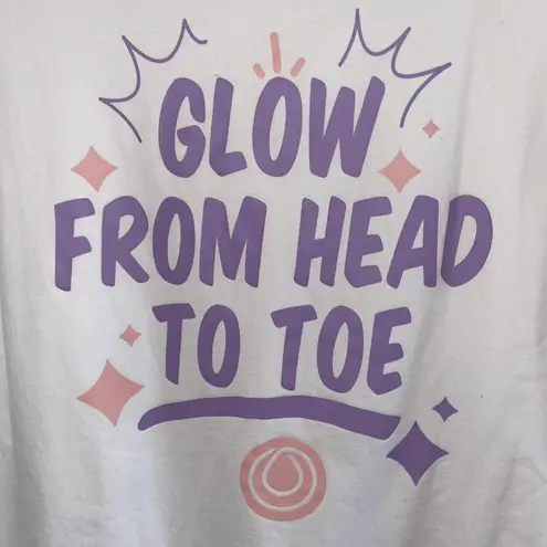 Monat White “Glow From Head To Toe” T
