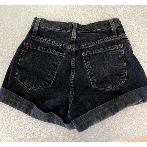 Urban Outfitters BDG  Mom High Rise Denim Shorts in Black size 25