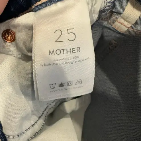 MOTHER The Insider Step Chew Hem Jeans in Dancing on Coals size 25 Blue