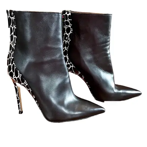 IDENTITA BLACK & WHITE ANIMAL PRINT BACK "CANDICE" STILETTO HEEL BOOTS (37) Size 7