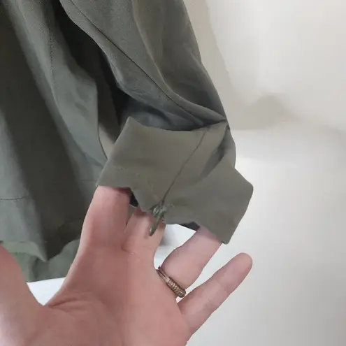 Uli Schneider Pocket Snap Sides Women 8 Green Long Sleeve Round Neck Top