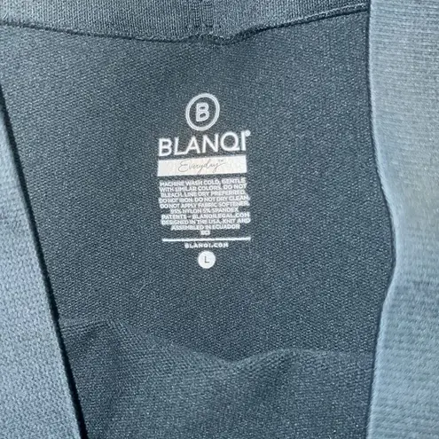 ✨HP✨BLANQI EVERYDAY
Maternity Belly Support Sz Large Leggings✨ Green