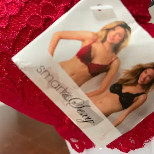 Smart & Sexy NWT Red Lace Bra Size 38D