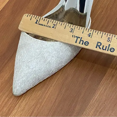 Badgley Mischka “Lola” d’Orsay Pumps White/Silver Lace Wedding Heels Size 8