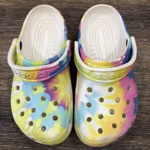 Crocs  Rainbow Women’s 7 Men’s 5 Yellow Blue Pink White Tie Dye