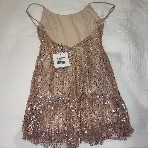 Selfie Leslie Shine Spaghetti Strap Sequin Mini Dress Rose Gold small never worn