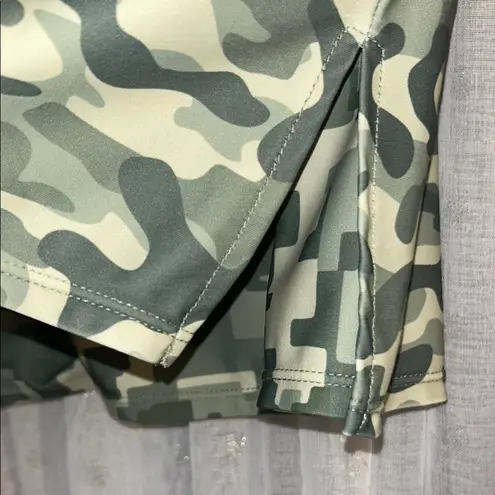 Skort Obsession Size L Camo Print Skort Green Size L