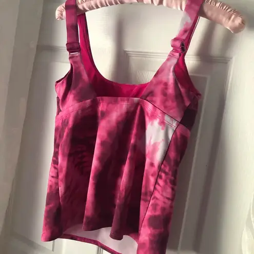 Nike  swimwear top, size small p