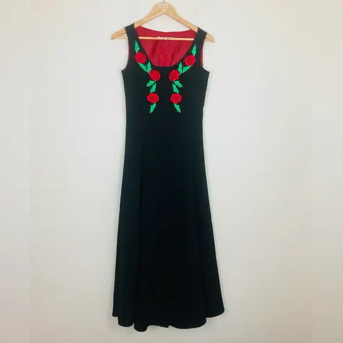 Vintage Texas Couture black button front midi dress rose embroidery. Size 4