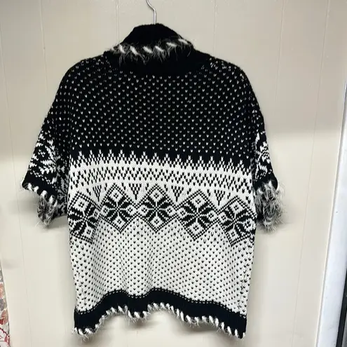 Westbound Petites Cardigan Sweater Wrap Shrug Fuzzy Fringe Womens