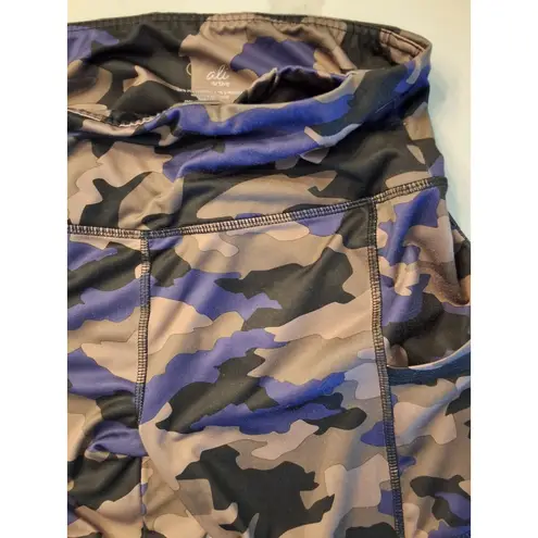 Ali Active Size M Womens Camouflage Black Purple Tan Leggings Size M