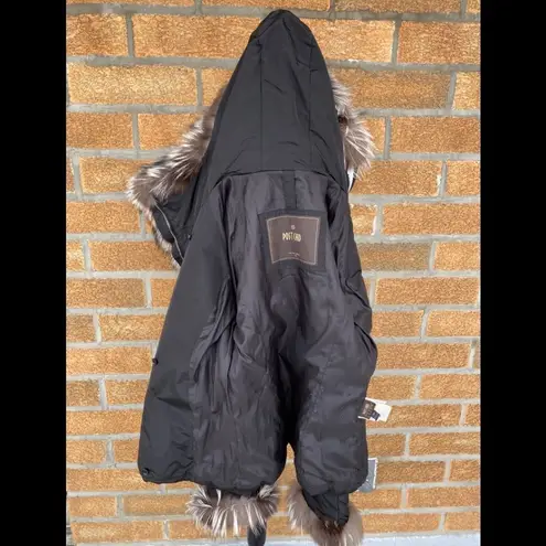 Authentic postcard fox fur jacket size 8 Black