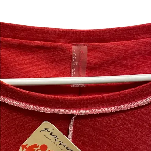NWT FP Movement Right on Run Layer in Winterberry Red Size L