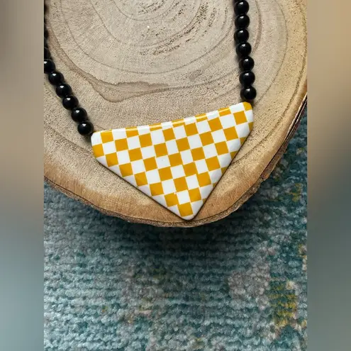 Vintage 90s yellow check abstract enamel beaded necklace