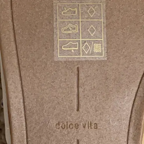 Dolce Vita Cary Off White Studded Slip on Sandal size 8.5