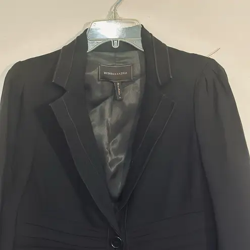 BCBG MAXAZRIA BLAZER SIZE M BUSINESS ATTIRE.