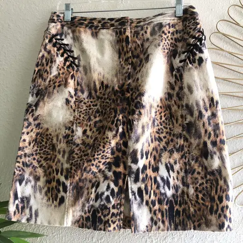 90s Vintage Leopard cheetah animal print mini skirt with lace up detail on the side Size 8