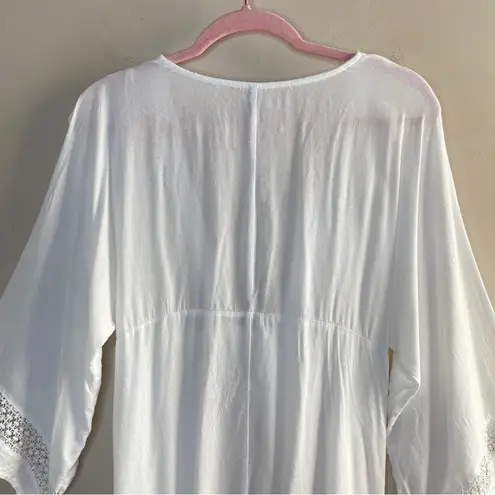 RAVIYA Crochet Inlay Lightweight V