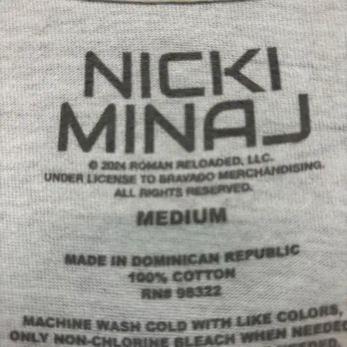 Nicki Minaj Pink Friday 2 Album Collage Hip Hop T-Shirt M Nicki M