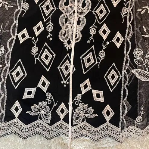 Ultra Pink Black Sheer Flowy Boho Top With Cream Embroidery Floral Size Medium