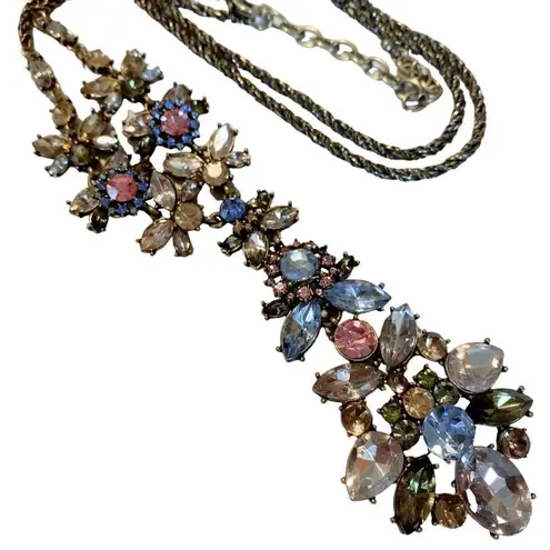 J.O.A. NWOT Rivers Cluster Rhinestone Statement Necklace