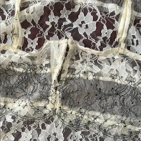 Anthropologie Cream Lace Chemise with Floral Design Size XL