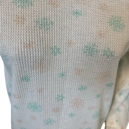 Vintage 90s Valentines Thermal Waffle Knit Snowflake Top – Made in USA White Size M