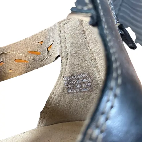 Born concept Born Dark Brown Leather Woven Crisscross Sandals Women Sz 8