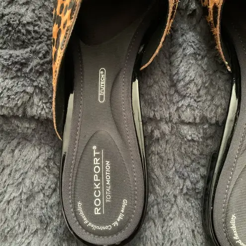 Rockport Total Motion Zuly Asymmetrical Mules Size 7