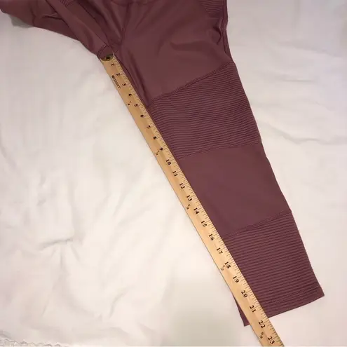 vogo athletica Moto Style Cropped Leggings Size Large Mauve Rose Yoga Activewear
