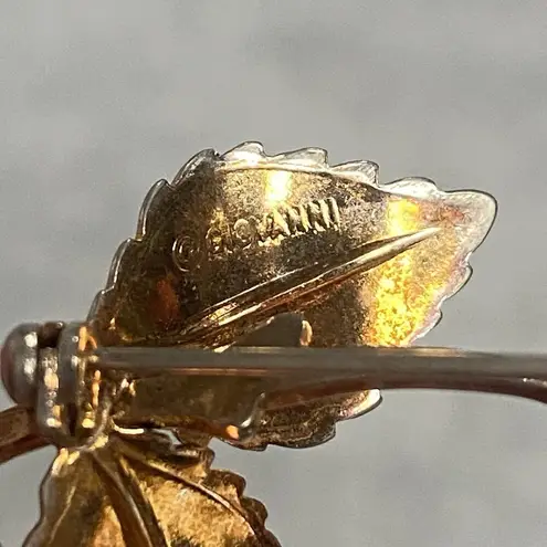 Vintage Signed Giovanni Silver Tone Rose Flower Brooch Floral Old Money Tarnish