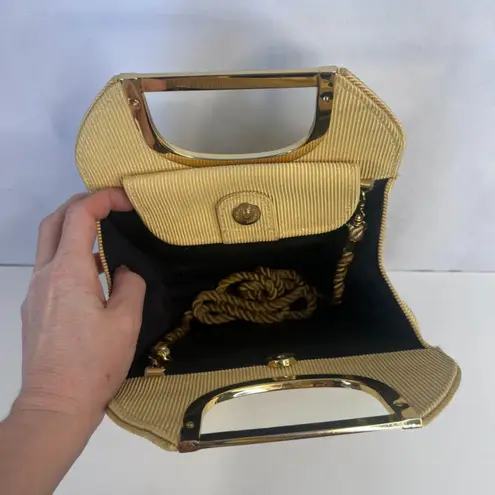 Source Unknown Hard Clutch Bag Rope Crossbody Strap Gold Metal Top Handle Retro VTG Ribbed - Image 7