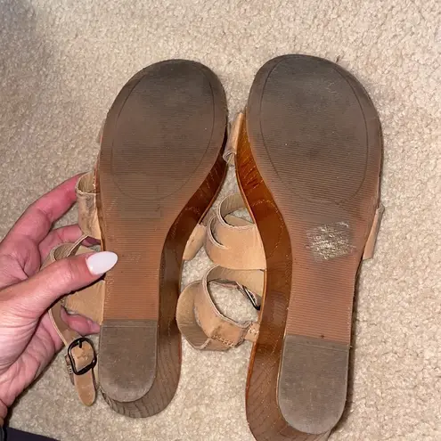 Lucky Brand  sandal wedge size 9